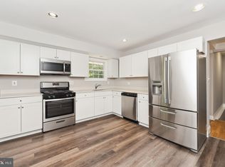 18323 Candice Dr, Triangle, VA 22172