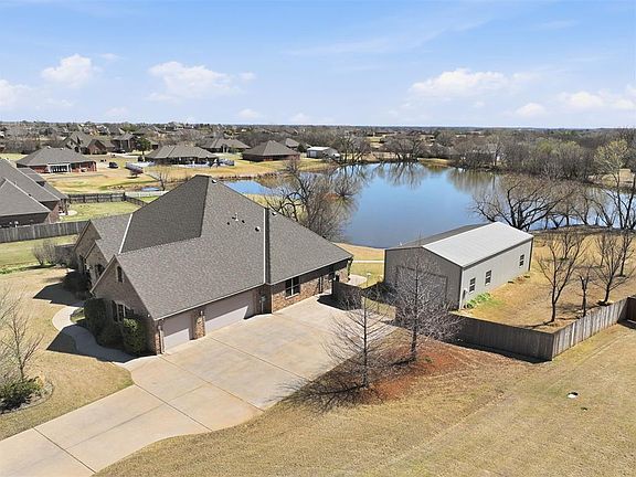 5th image of 3104 Twin Lake Dr
