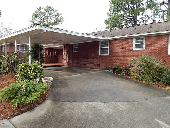 3rd image of 901 Evergreen Ave