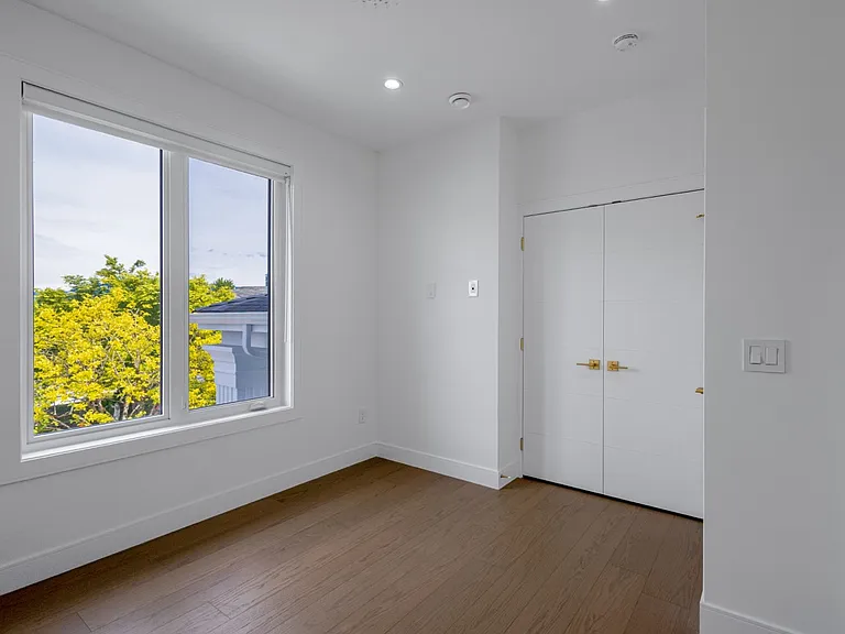 7520 Cariboo Rd #L1 — Photo 15
