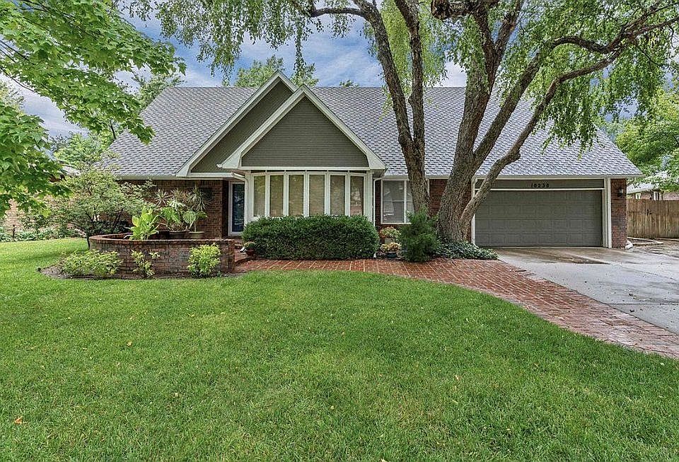 1st image of 10238 W Alamo Ct