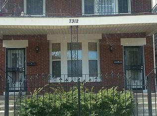 7312 S Blackstone Ave #1, Chicago, IL 60619