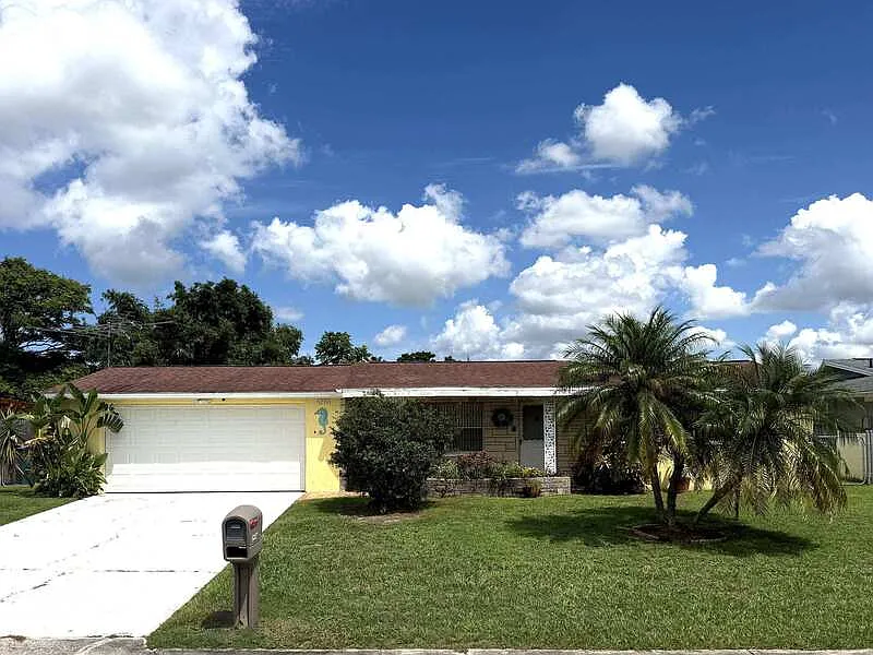 2 bed, 1.5 bath, 1152 sqft, $1,725 — Photo 2