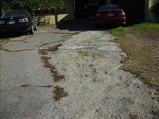 2nd image of 896 Gleneagles Ave