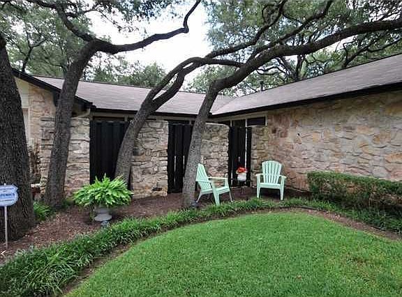 3rd image of 11711 Broad Oaks Dr
