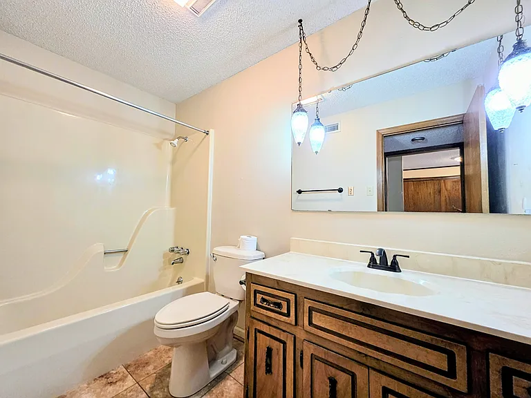 210 Carl Dr #B6 — Photo 16