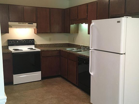 3rd image of 1258 S Lea Ct SE APT A