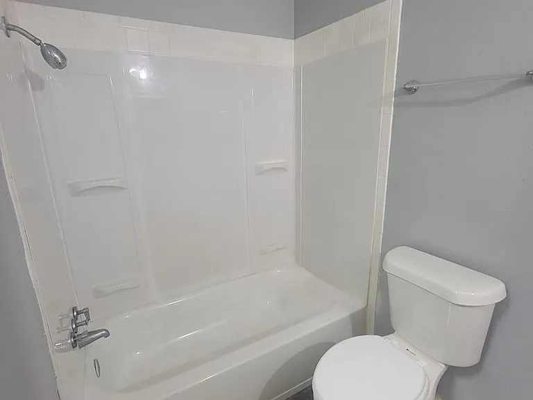225 W McDowell Rd — Photo 32