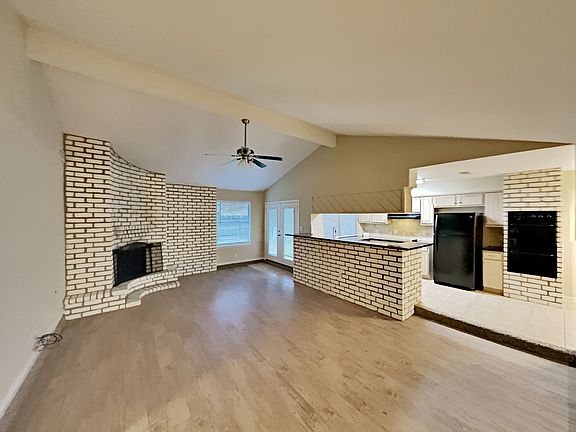 4th image of 22619 Indian Knoll Dr