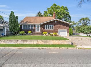1644 Whittier Ave, Toms River, NJ 08753