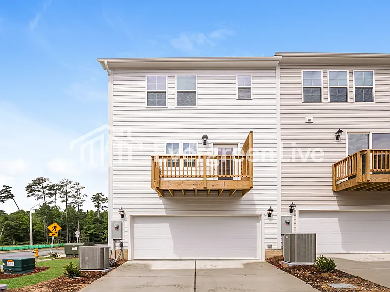 1010 Postmaster Ln — Photo 15