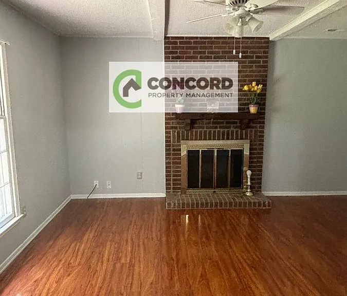 3327 Darden Rd — Photo 11