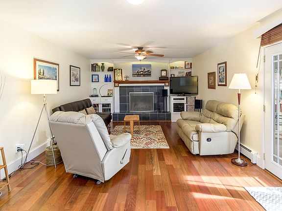 4th image of 4944 Kiowa Dr