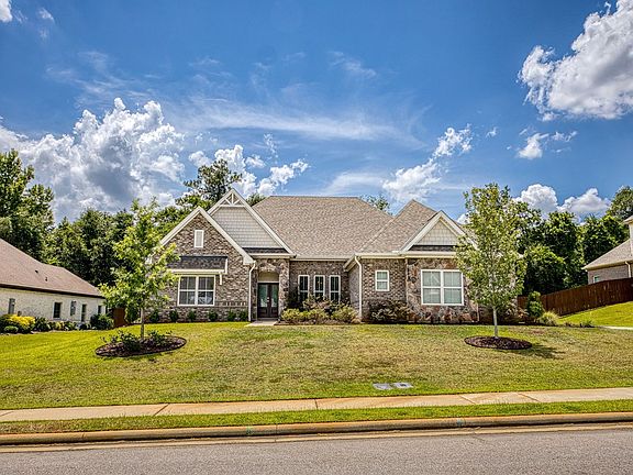 3rd image of 647 Charleston Mills Dr