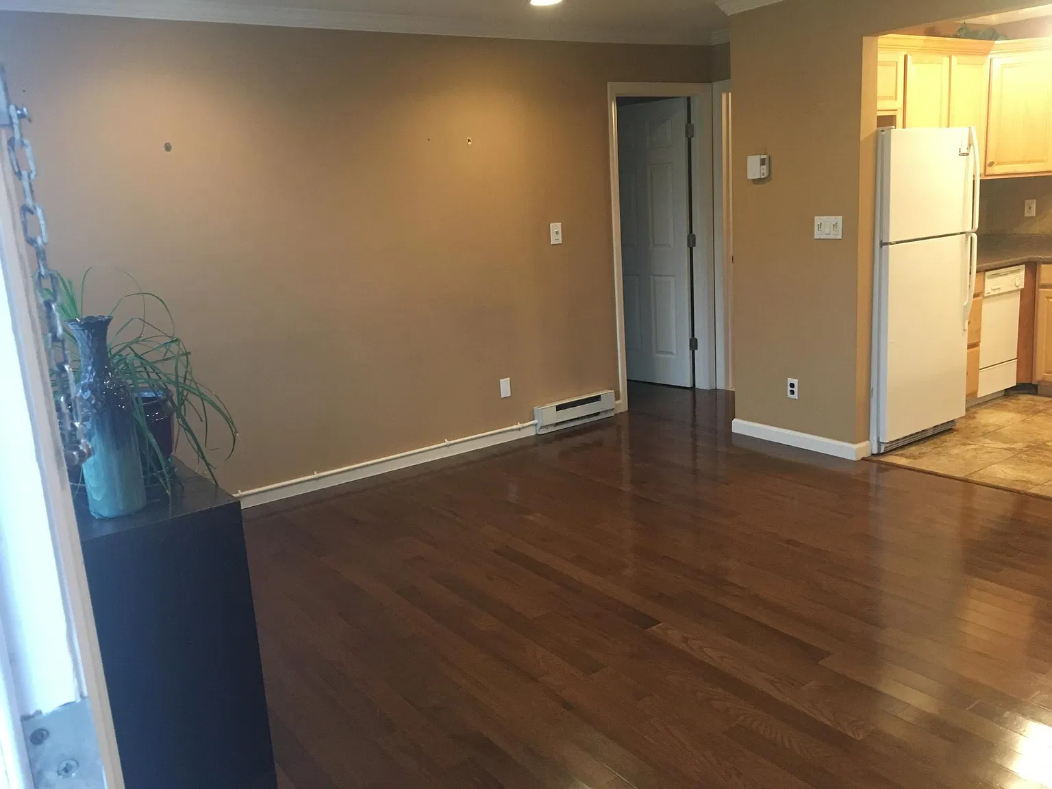 1 bed, 700 sqft, $1,500 — Photo 2