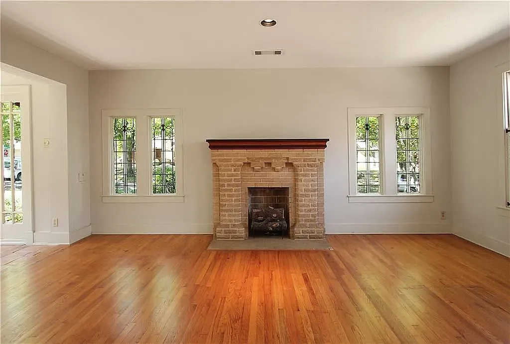 2 bed, 1526 sqft, $2,299 — Photo 2