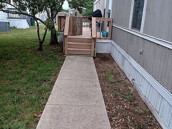 5th image of 5301 E McKinney St Trailer 358