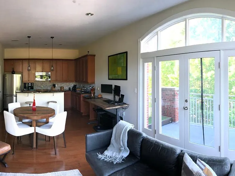 1903 Kenilworth Ave #305 — Photo 4