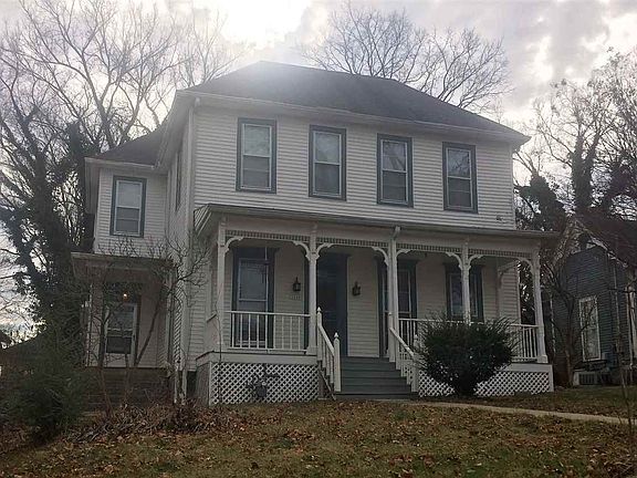 2nd image of 1244 Park St
