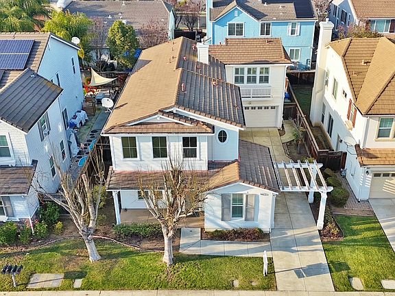3rd image of 1643 Marina Way
