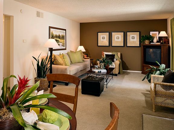 2nd image of 31 Bear Paw APT 33D