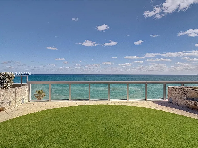 6799 Collins Ave #1106 — Photo 35