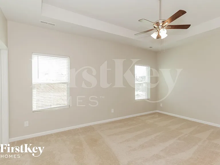 7798 Creek Park Dr — Photo 9
