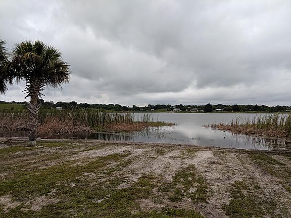 2nd image of 455 S Lake Starr Blvd