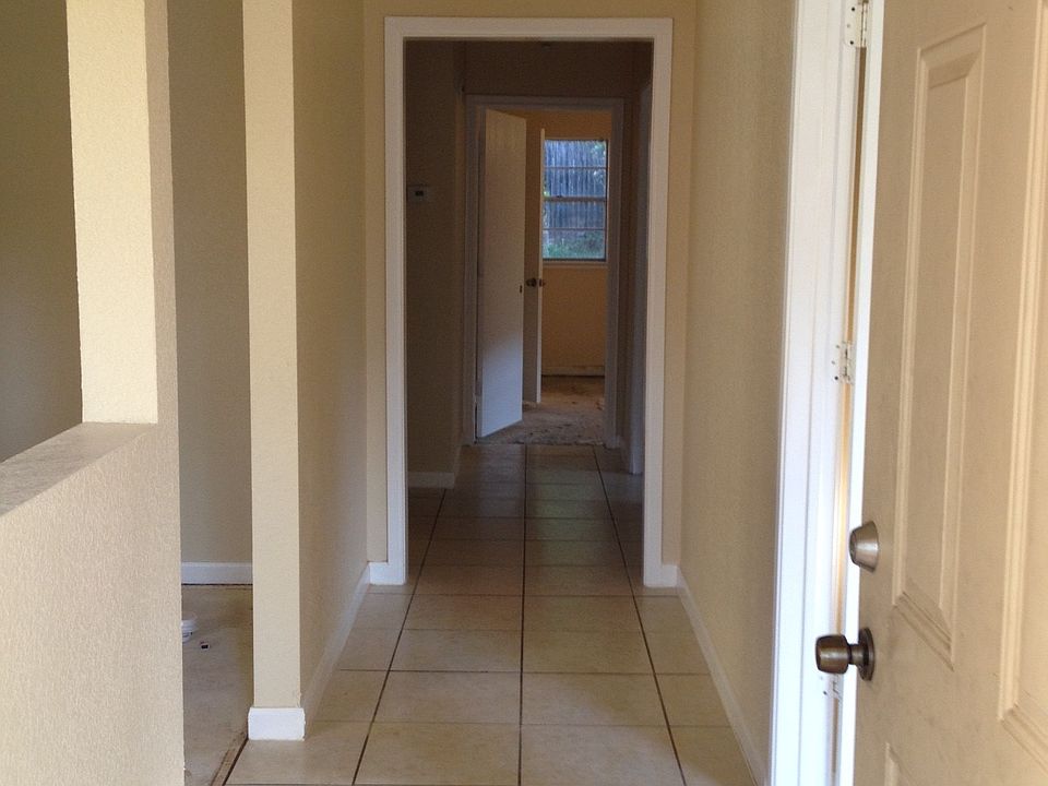 1st image of 7409 Laurie Dr