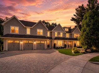 31 Kesseler Way, Newton, MA 02467