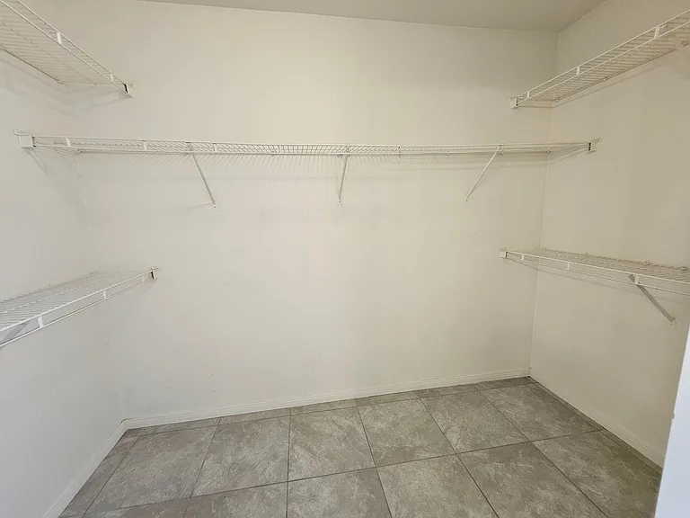 37147 Alder St — Photo 13