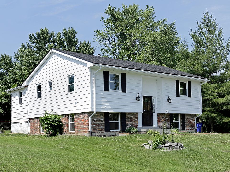 1st image of 642 Wells Ct