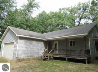 11749 Harrington Dr, Fife Lake, MI 49633