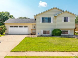 509 N Tamarac Ave, Brandon, SD 57005