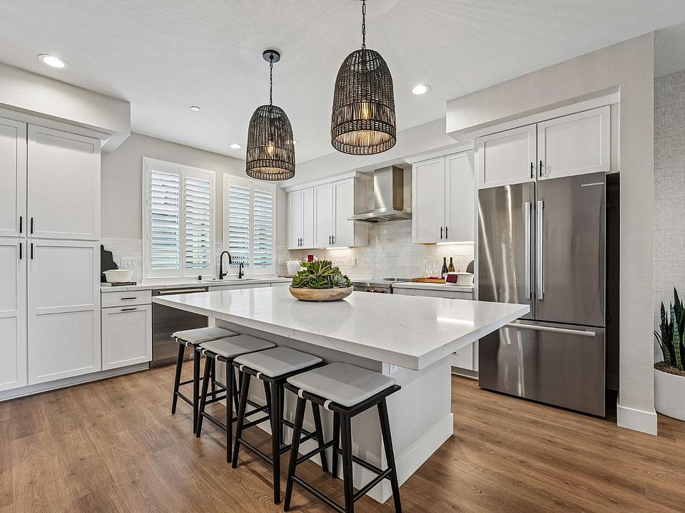1st image of 207 Pippin Court