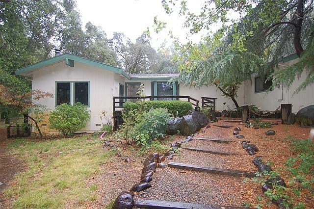 1st image of 555 Coors Ln