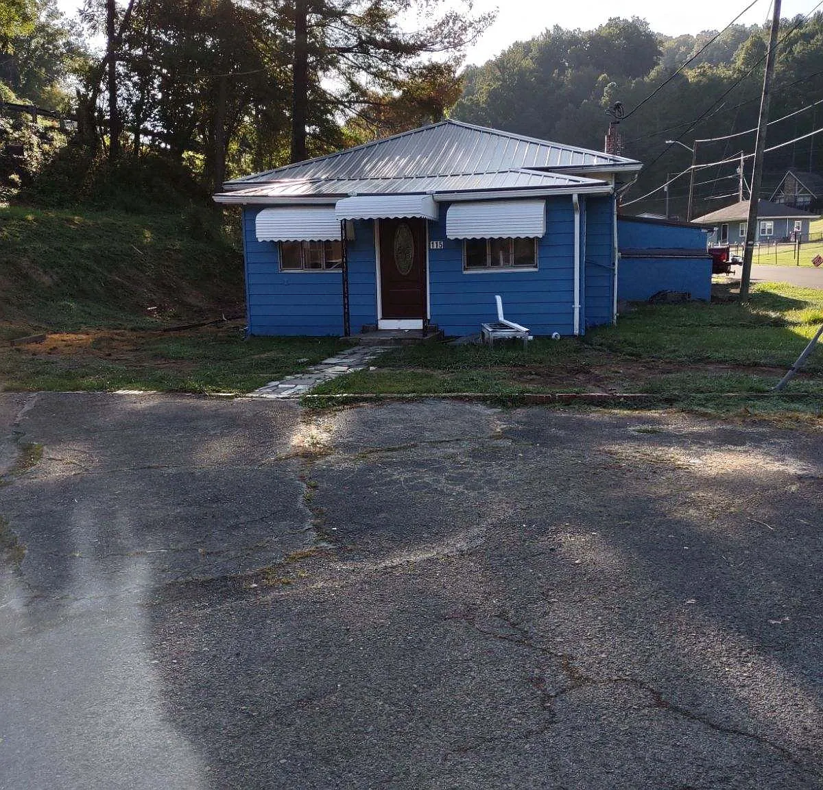 3 bed, 1150 sqft, $875 — Photo 1