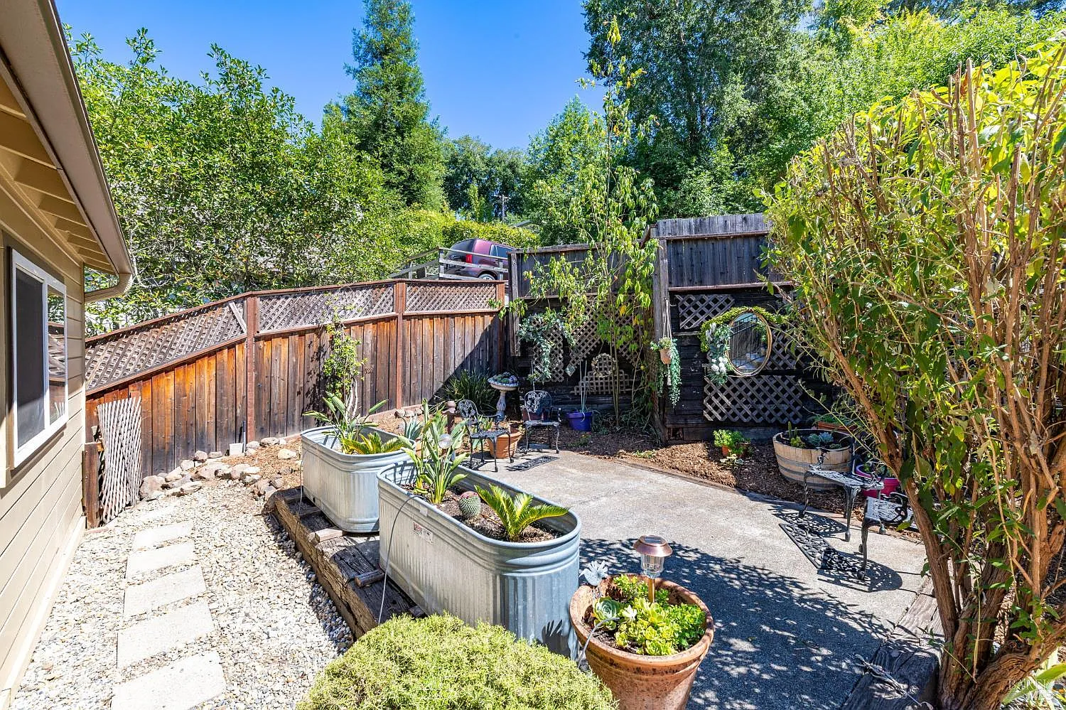 8230 Spring Drive - Photo 10