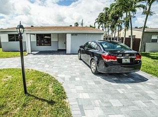 6730 Coolidge St, Hollywood, FL 33024