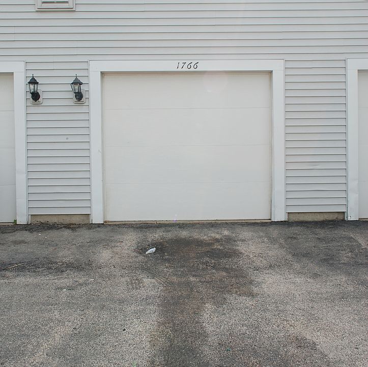 1st image of 1766 Queensbury Cir