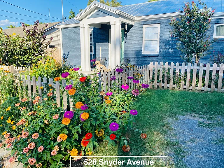 528 Snyder Ave — Photo 1