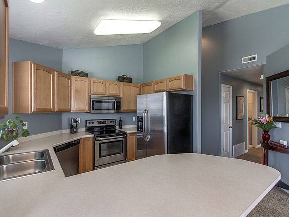 2nd image of 1646 W Vivante Way Unit B11