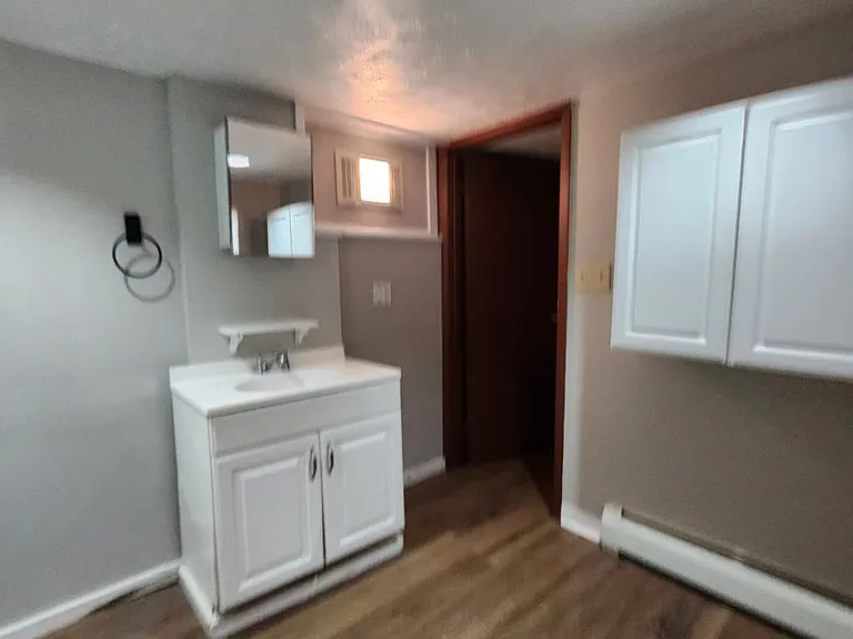 26 Lyon St #11 — Photo 9