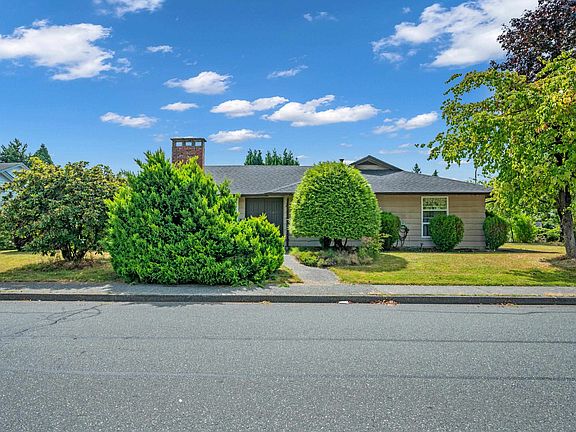 2nd image of 11420 Daniels Rd