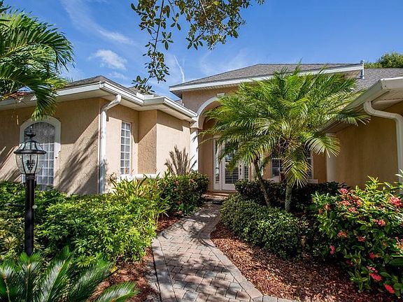 Home For Sale In Arbor Trace