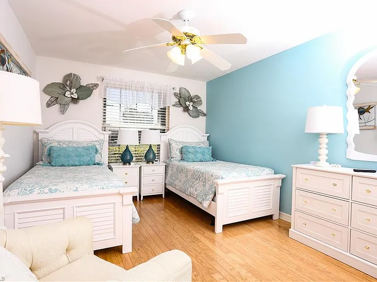 7753 Haverhill Ct — Photo 22