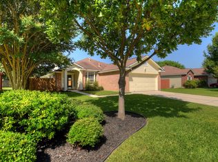 340 Dashelle Run, Kyle, TX 78640
