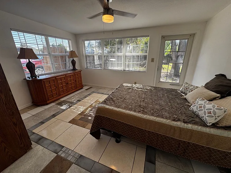 630 N Crooked Lake Dr — Photo 17