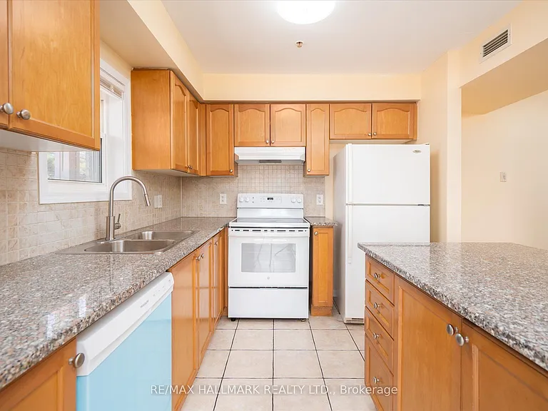 10 Mendelssohn St #117 — Photo 12