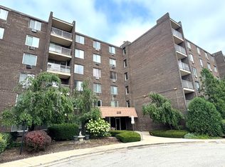 225 S Rohlwing Rd Unit 618, Palatine, IL 60074